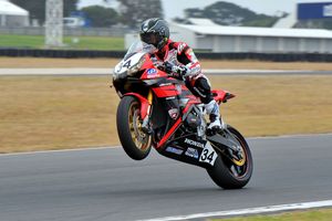 Hook sets Superbike benchmark at Phillip Island test