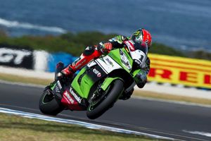 Sykes on WSBK record pace Tuesday morning at Phillip Island