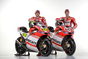 New look 2014 Ducati MotoGP livery unveiled