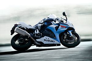 Suzuki extends 'Championship Bonus' on GSX-R range