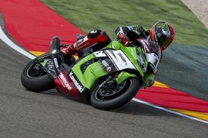 Kawasaki's Sykes leads World Superbike into Assen