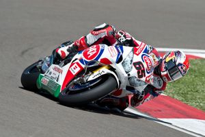 Rea takes WSBK points lead with dominant double in Italy