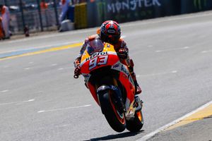 Unstoppable Marquez shatters Le Mans lap record en route to pole
