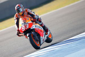 Marquez re-signs with Honda through 2016 season
