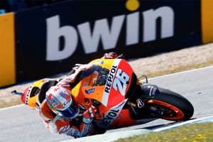 Pedrosa undergoes arm-pump surgery in Spain