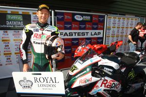 Byrne beats Brookes to Snetterton 300 BSB pole position