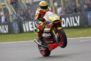 Aleix Espargaro takes first pole in rain-affected Q2