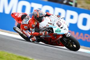 Kiyonari claims Knockhill BSB pole for Buildbase BMW