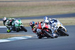 Morris sweeps Supersport on Saturday in Queensland