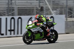 Sykes sets Laguna Seca WSBK best lap for Superpole
