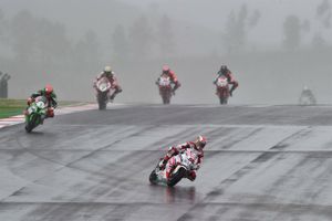 Sykes and Rea split WSBK wins at Portimao