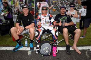Stauffer will race Winton despite broken ankle
