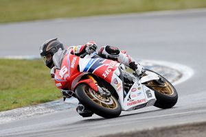 Hook and Coote secure Winton AFX-SBK pole positions