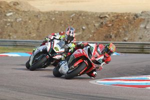 Yamaha's Brookes does the BSB double at Thruxton