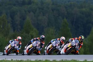 Martín battles to third Red Bull Rookies win at Brno