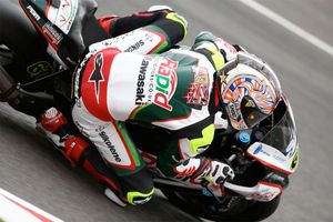 Byrne sets early BSB pace on Friday at Brands Hatch