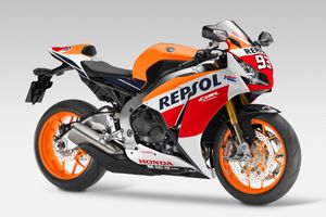 Bike: 2015 Repsol Honda CBR1000RR SP