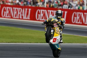 Luthi takes dramatic Moto2 win at final round