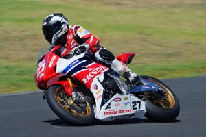 Stauffer wins Sydney, Maxwell crowned AFX-SBK champion