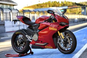 Pirelli DIABLO Supercorsa SP on Ducati Panigale range
