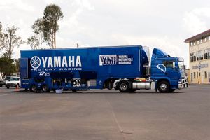 Yamaha Racing Team continues 2015 YZF-R1M testing