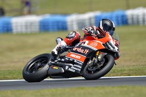 Bayliss overcomes highside for 13th on WorldSBK grid