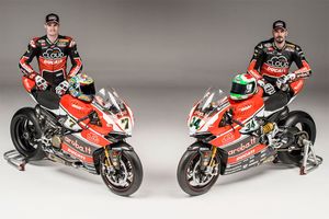 Ducati Superbike Team uncovers 2015 colours