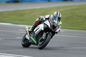 Byrne sets British Superbike benchmark at Donington test