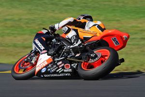Elliott scores surprise FX-ASC Supersport win in Sydney