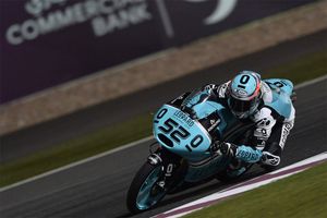 Kent leads thrilling Moto3 practice on Friday