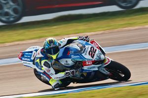 Lowes, Smith fastest on Friday at Thai WorldSBK