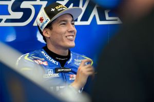 Suzuki declare Espargaro surgery a success