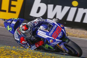 Record lap secures Lorenzo Jerez MotoGP pole position