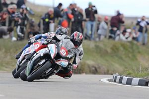Hutchy continues TT form with Superstock victory