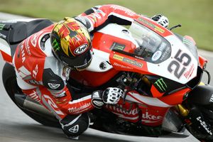 Brookes looks to repeat Thruxton BSB sweep