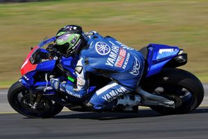 National racers flood Queensland Raceway club race