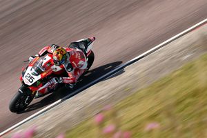 Brookes sets Thruxton BSB practice pace