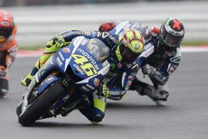 Rain-master Rossi retakes championship lead at Silverstone