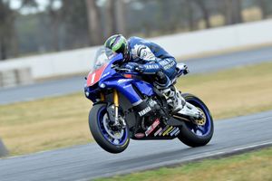 Maxwell rockets back into contention after Winton whitewash Maxwell rockets back into contention after Winton whitewash