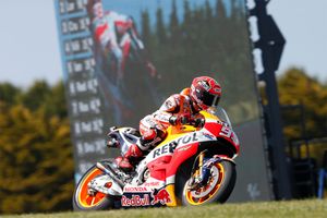 Marquez rises for Phillip Island MotoGP pole position