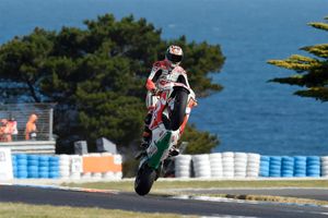 Australians shine on day one at Phillip Island