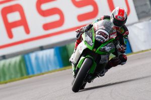 Rea opens Magny-Cours WorldSBK weekend on top