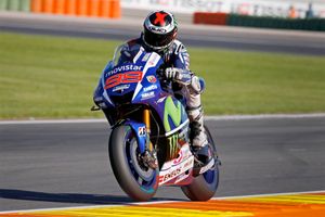 Lorenzo produces stunning Valencia MotoGP pole