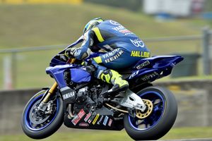 Halliday secures third AFX-SBK pole of 2015 in Sydney
