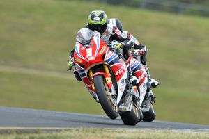 Herfoss crowned Australasian Superbike Champion