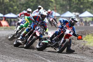 Rain cuts short 2016 Troy Bayliss Classic