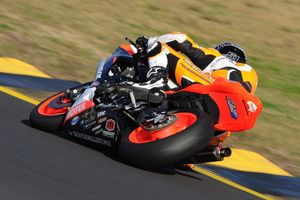 Elliott switching to Superbike class for 2016 season