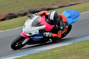 Elliott to race on Pirelli in Australian Superbike switch