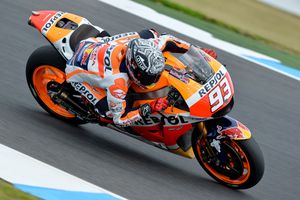 Marquez tops crash-filled final day at Phillip Island