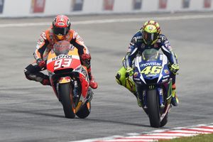 Official 2016 MotoGP testing commences at Sepang